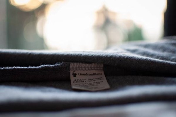 Quelles sont les initiatives des marques textiles françaises pour réduire leur impact environnemental ?